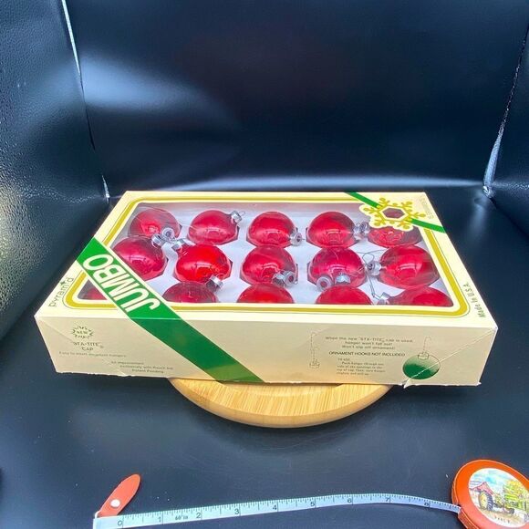 Pyramid jumbo glass vintage Christmas tree ornaments in a box of 15 - Picture 4 of 10